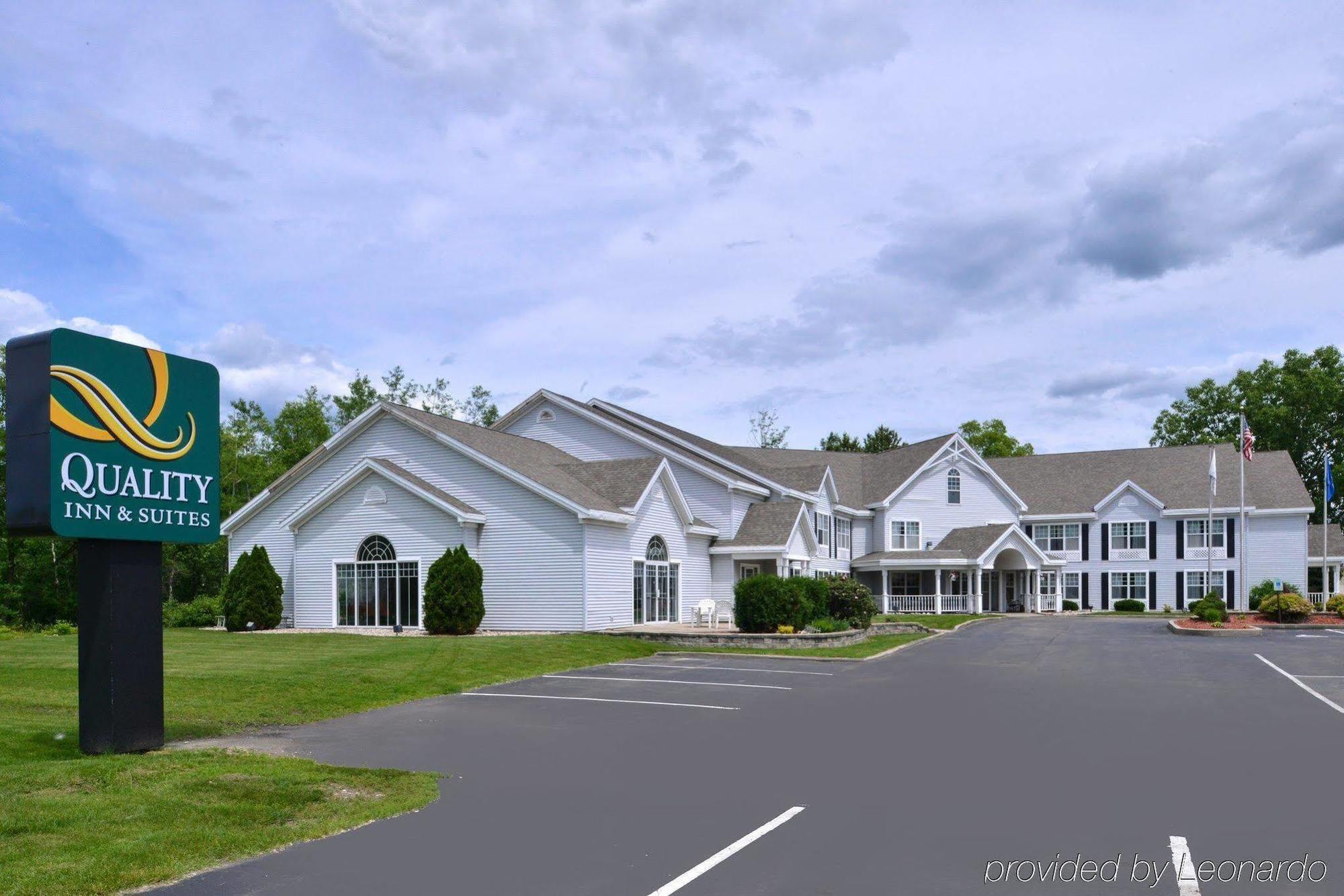 Quality Inn & Suites Shawano Exterior photo