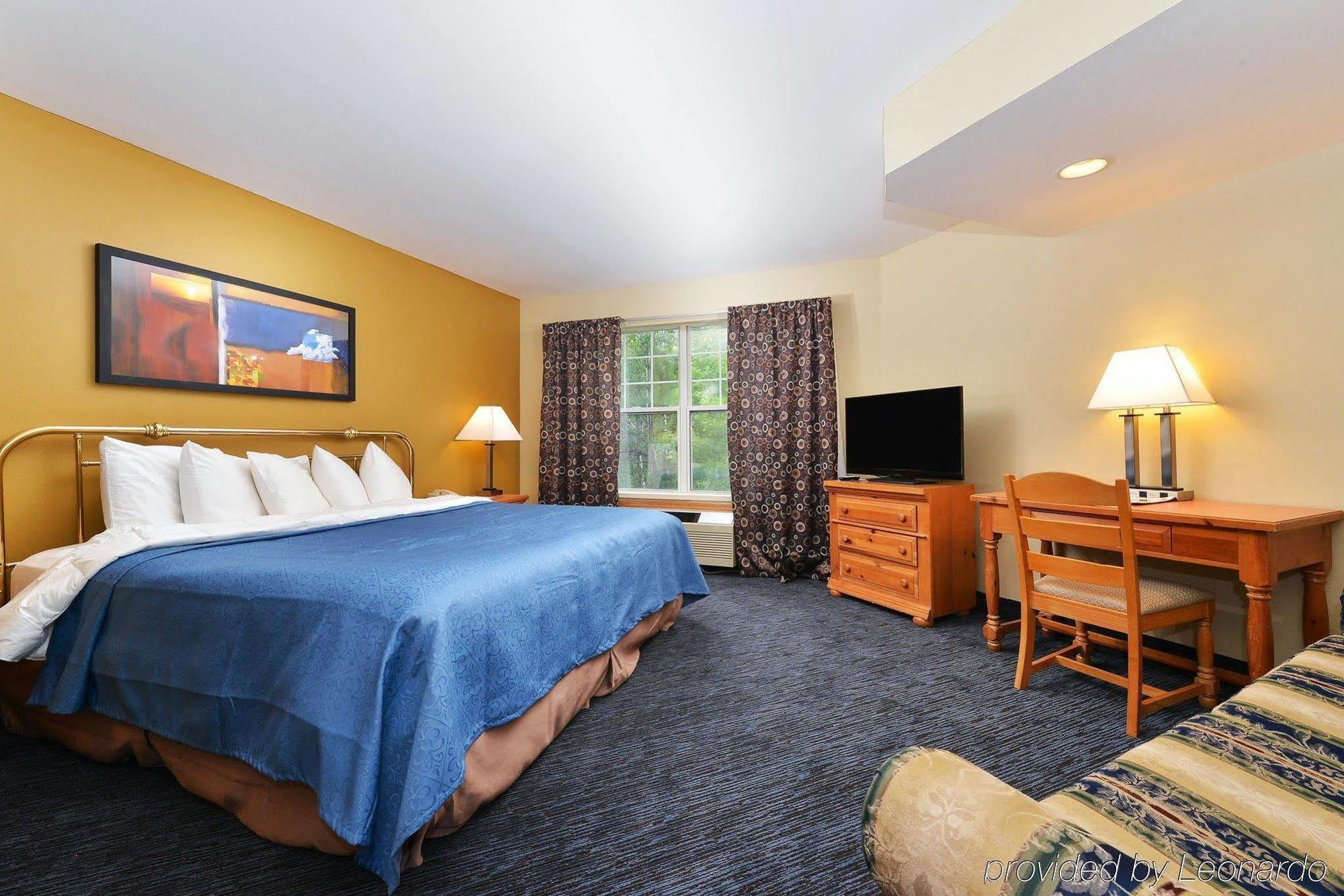 Quality Inn & Suites Shawano Exterior photo